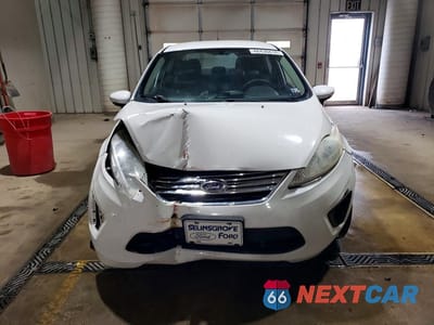 Piąte zdjęcie samochodu w środku: 2013 FORD FIESTA SE VIN:3FADP4BJ9DM195373 - miniatura