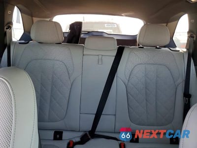 Zdjęcie 10 z 14 samochodu: 2025 BMW X5 XDRIVE50E VIN:5UX43EU04S9X77889 - miniatura