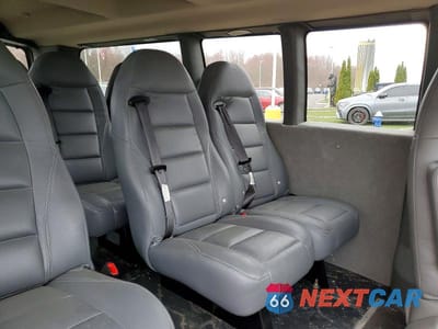 Zdjęcie 11 z 13 samochodu: 2023 CHEVROLET EXPRESS G3500 LS VIN:1GAZGNFP2P1151505 - miniatura