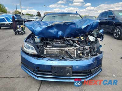 Piąte zdjęcie samochodu w środku: 2016 VOLKSWAGEN JETTA S VIN:3VW267AJ2GM372631 - miniatura