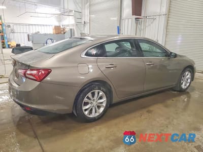 Trzecie zdjęcie samochodu z tyłu: 2020 CHEVROLET MALIBU LT VIN:1G1ZD5STXLF047126 - miniatura