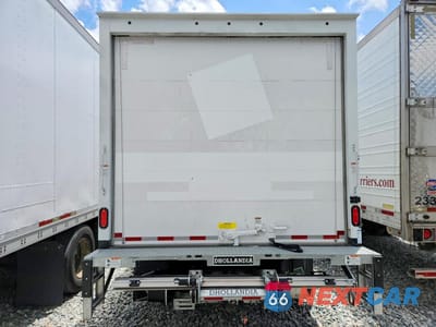 Zdjęcie 6 z 14 samochodu: 2025 CHEVROLET EXPRESS BOX TRUCK VIN:1HA3GTF71SN018717 - miniatura