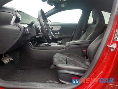 Zdjęcie 7 z 12 samochodu: 2021 MERCEDES-BENZ CLA 250 VIN:W1K5J4GB0MN211005 - miniatura