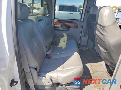 Zdjęcie 11 z 12 samochodu: 2005 FORD F350 SUPER DUTY VIN:1FTWW32P25EB19988 - miniatura