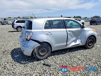Trzecie zdjęcie samochodu z tyłu: 2009 SCION XD BASE VIN:JTKKU10499J036615 - miniatura