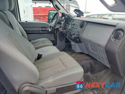 Zdjęcie 8 z 12 samochodu: 2012 FORD F350 SUPER DUTY UTILITY / SERVICE TRUCK VIN:1FDRF3G6XCEC67313 - miniatura