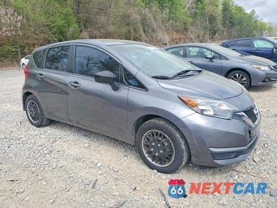 Czwarte zdjęcie samochodu z boku: 2018 NISSAN VERSA NOTE S VIN:3N1CE2CPXJL354988 - miniatura