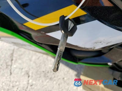 Zdjęcie 8 z 9 samochodu: 2025 KAWASAKI ZX636 K VIN:JKBZXJJ15SA027018 - miniatura