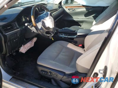 Zdjęcie 7 z 12 samochodu: 2014 LEXUS ES 350 VIN:JTHBK1GGXE2088447 - miniatura