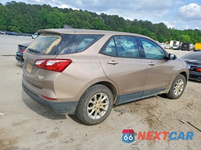 Trzecie zdjęcie samochodu z tyłu: 2019 CHEVROLET EQUINOX LS VIN:2GNAXSEVXK6146360 - miniatura