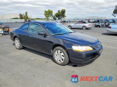 Czwarte zdjęcie samochodu z boku: 1998 HONDA ACCORD EX VIN:1HGCG3272WA001160 - miniatura