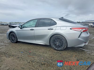 Drugie zdjęcie samochodu z przodu: 2020 TOYOTA CAMRY SE NIGHTSHADE VIN:4T1G11AK6LU340375 - miniatura