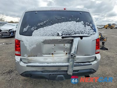 Zdjęcie 6 z 13 samochodu: 2015 HONDA PILOT EX VIN:5FNYF4H49FB016577 - miniatura