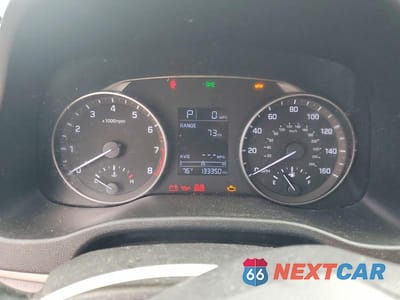 Zdjęcie 9 z 12 samochodu: 2017 HYUNDAI ELANTRA SE VIN:5NPD84LF0HH053099 - miniatura