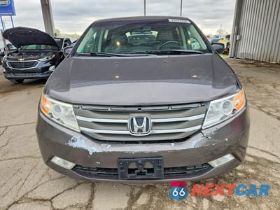 Piąte zdjęcie samochodu w środku: 2012 HONDA ODYSSEY TOURING VIN:5FNRL5H9XCB120795 - miniatura