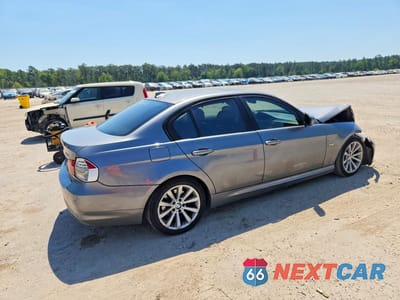 Trzecie zdjęcie samochodu z tyłu: 2011 BMW 328 I VIN:WBAPH7C57BE678576 - miniatura