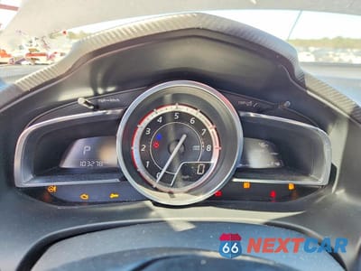 Zdjęcie 9 z 12 samochodu: 2014 MAZDA 3 GRAND TOURING VIN:JM1BM1W38E1109117 - miniatura