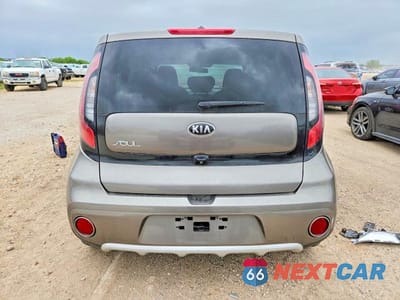 Zdjęcie 6 z 12 samochodu: 2018 KIA SOUL + VIN:KNDJP3A59J7544565 - miniatura