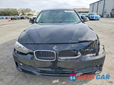 Piąte zdjęcie samochodu w środku: 2013 BMW 320 I VIN:WBA3B1C51DK130428 - miniatura