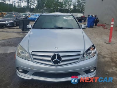 Piąte zdjęcie samochodu w środku: 2010 MERCEDES-BENZ C 300 VIN:WDDGF5EB0AR097935 - miniatura