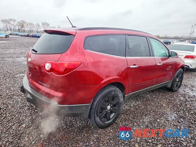 Trzecie zdjęcie samochodu z tyłu: 2011 CHEVROLET TRAVERSE LT VIN:1GNKRJED4BJ277593 - miniatura
