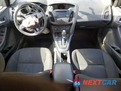 Zdjęcie 8 z 13 samochodu: 2015 FORD FOCUS SE VIN:1FADP3K2XFL202967 - miniatura