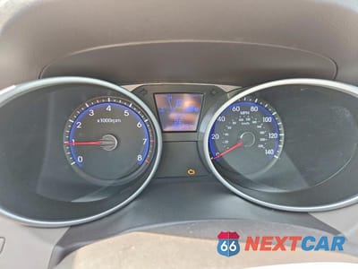 Zdjęcie 9 z 11 samochodu: 2014 HYUNDAI TUCSON SE VIN:KM8JU3AG7EU889400 - miniatura