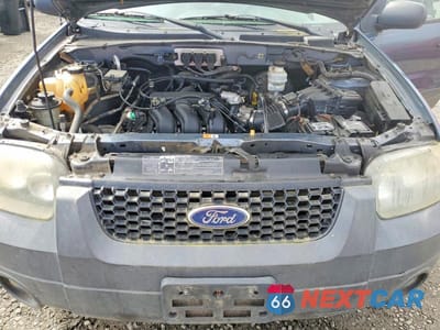 Zdjęcie 12 z 13 samochodu: 2005 FORD ESCAPE XLT VIN:1FMCU93115KB93549 - miniatura