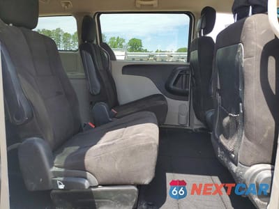 Zdjęcie 11 z 14 samochodu: 2012 DODGE GRAND CARAVAN SXT VIN:2C4RDGCGXCR288732 - miniatura