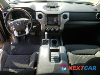 Zdjęcie 8 z 12 samochodu: 2019 TOYOTA TUNDRA VIN:5TFEY5F16KX253197 - miniatura