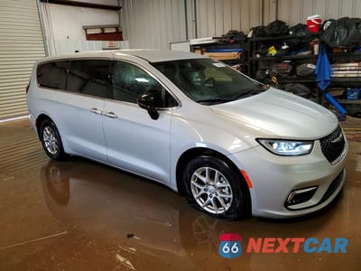 Czwarte zdjęcie samochodu z boku: 2026 CHRYSLER PACIFICA SELECT VIN:2C4RC1BGXTR174828 - miniatura