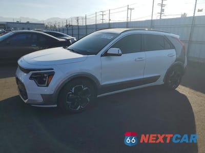2023 KIA NIRO EV WAVE KNDCT3L16P5015447 - główne zdjęcie licytacji z USA - miniatura