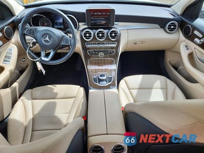 Zdjęcie 8 z 12 samochodu: 2017 MERCEDES-BENZ C 300 4MATIC VIN:55SWF4KB0HU211788 - miniatura