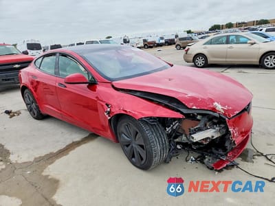 Czwarte zdjęcie samochodu z boku: 2021 TESLA MODEL S VIN:5YJSA1E65MF438657 - miniatura