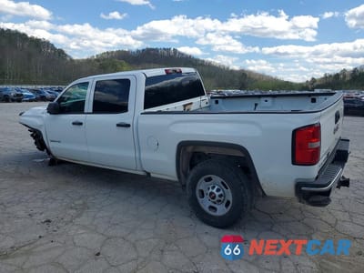 Drugie zdjęcie samochodu z przodu: 2018 GMC SIERRA K2500 HEAVY DUTY VIN:1GT12REG2JF156094 - miniatura