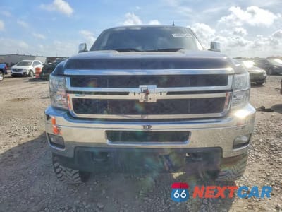 Piąte zdjęcie samochodu w środku: 2011 CHEVROLET SILVERADO K2500 HEAVY DUTY LT VIN:1GC1KXC89BF233299 - miniatura