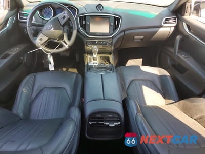 Zdjęcie 8 z 12 samochodu: 2015 MASERATI GHIBLI VIN:ZAM57XSA8F1153515 - miniatura