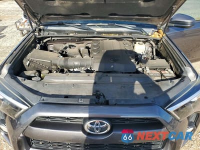 Zdjęcie 12 z 13 samochodu: 2018 TOYOTA 4RUNNER TRD OFF-ROAD VIN:JTEBU5JR3J5514447 - miniatura