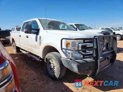 Czwarte zdjęcie samochodu z boku: 2022 FORD F250 SUPER DUTY VIN:1FT7W2B62NED77367 - miniatura
