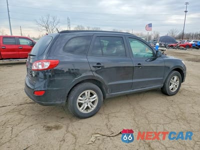 Trzecie zdjęcie samochodu z tyłu: 2012 HYUNDAI SANTA FE GLS VIN:5XYZGDAG4CG169698 - miniatura