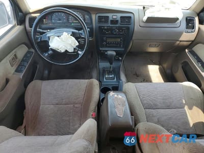 Zdjęcie 8 z 13 samochodu: 2000 TOYOTA 4RUNNER SR5 VIN:JT3GN86R3Y0150074 - miniatura