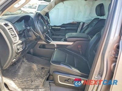 Zdjęcie 7 z 12 samochodu: 2021 RAM 1500 LARAMIE VIN:1C6SRFJT2MN735718 - miniatura