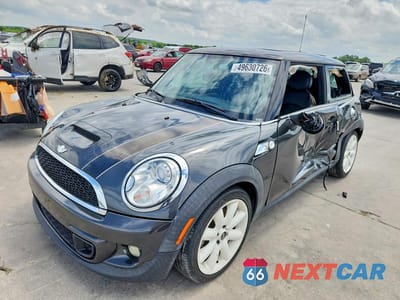 2011 MINI COOPER S WMWSV3C54BTY15934 - główne zdjęcie licytacji z USA - miniatura