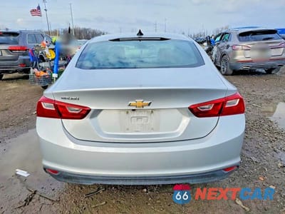 Zdjęcie 6 z 12 samochodu: 2018 CHEVROLET MALIBU LS VIN:1G1ZB5ST4JF133051 - miniatura