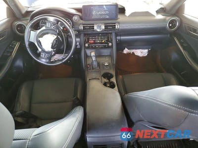 Zdjęcie 8 z 12 samochodu: 2021 LEXUS IS 300 VIN:JTHCA1D24M5112965 - miniatura