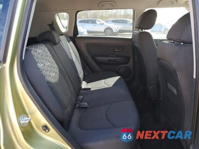 Zdjęcie 10 z 11 samochodu: 2011 KIA SOUL + VIN:KNDJT2A24B7209677 - miniatura