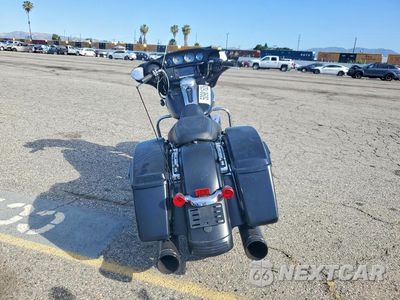 Czwarte zdjęcie samochodu z boku: 2017 HARLEY-DAVIDSON FLHX STREET GLIDE VIN:1HD1KBC36HB692604 - miniatura