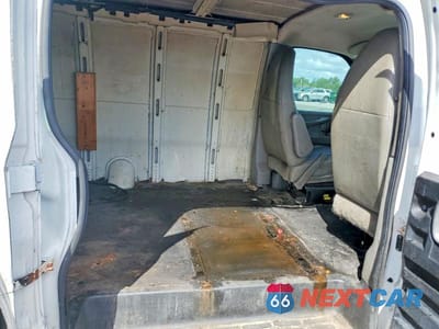 Zdjęcie 11 z 13 samochodu: 2015 CHEV EXPRESS G2500 VIN:1GCWGGCF5F1202897 - miniatura