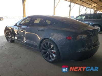 Drugie zdjęcie samochodu z przodu: 2016 TESLA MODEL S VIN:5YJSA1E44GF158912 - miniatura