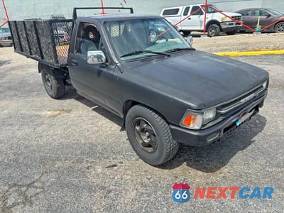 1990 TOYOTA PICKUP 1 TON LONG BED DLX JT4VN82N0L5002813 - główne zdjęcie licytacji z USA - miniatura